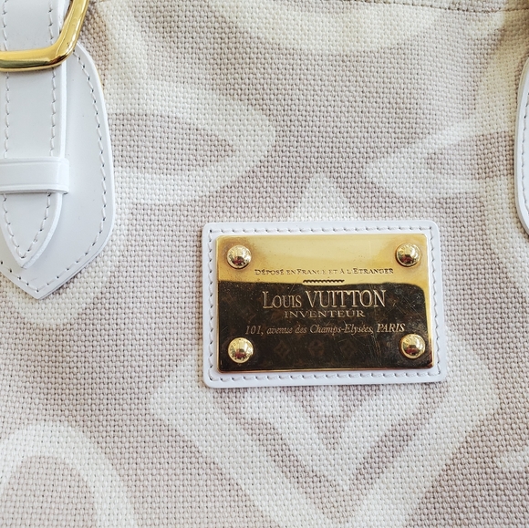 Louis Vuitton - Picture 7 of 10